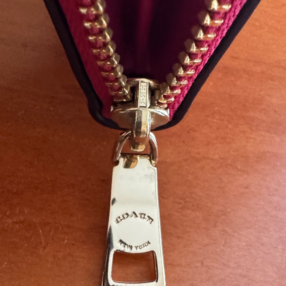 Coach Fuchsia Wallet - Picture 6 of 12